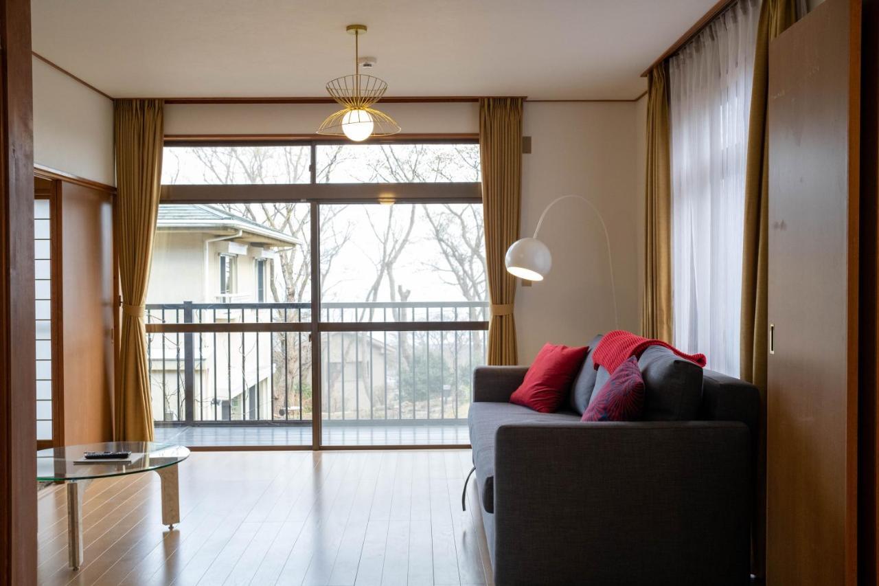 伊豆高原 温泉付別荘 Isana Mountain Villa Futo Екстер'єр фото