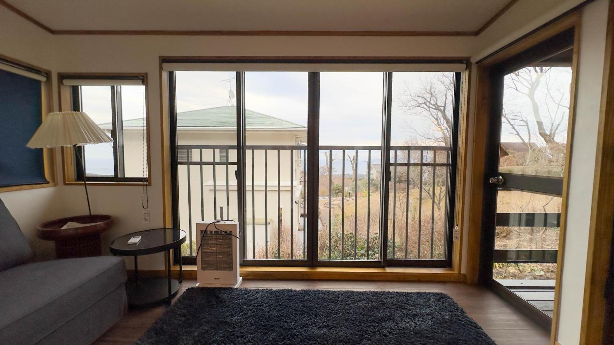伊豆高原 温泉付別荘 Isana Mountain Villa Futo Екстер'єр фото