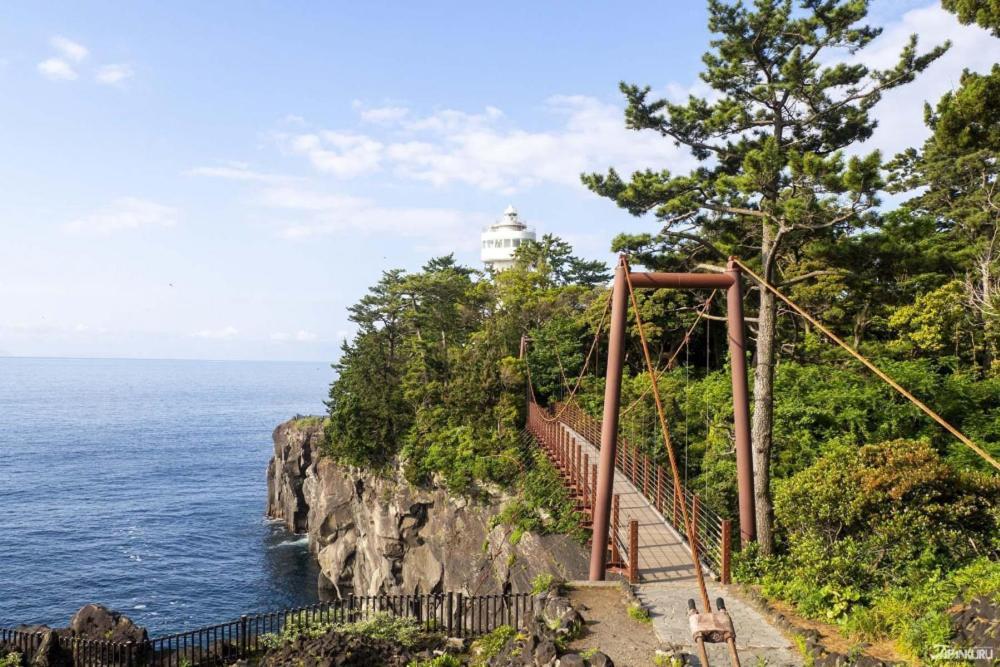 伊豆高原 温泉付別荘 Isana Mountain Villa Futo Екстер'єр фото